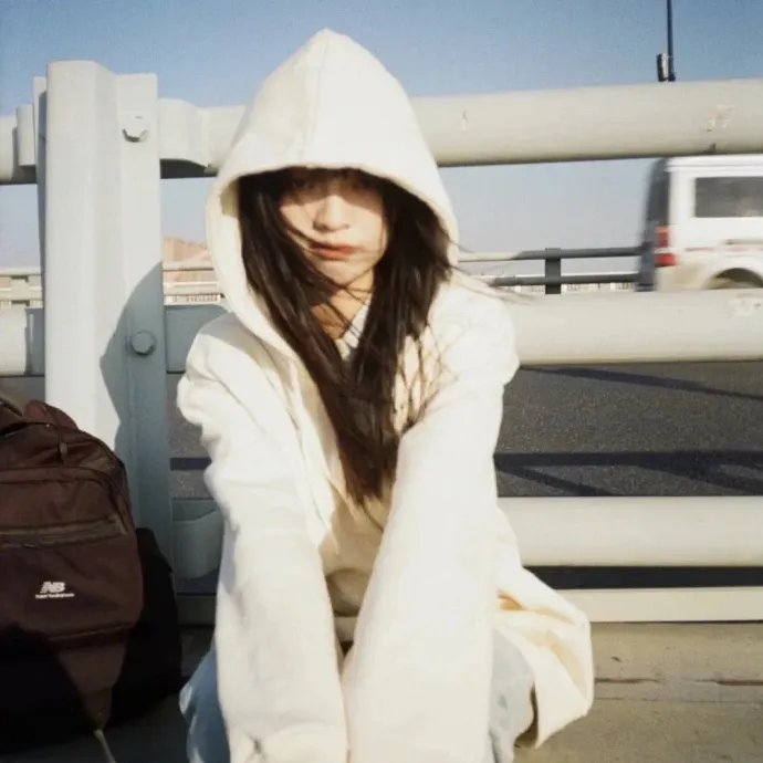 想吃掉我的非人少女